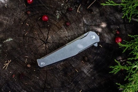 Нож складной Ruike P108-SF серебряный/синий (Вскрытая, поврежденная упаковка)