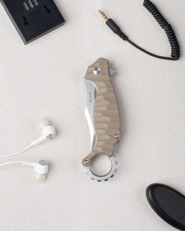 Нож складной Ruike P881-W песочный (Поврежденная упаковка.)