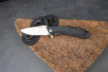 Нож складной Ruike D198-PB черный (Вскрытая, поврежденная упаковка)