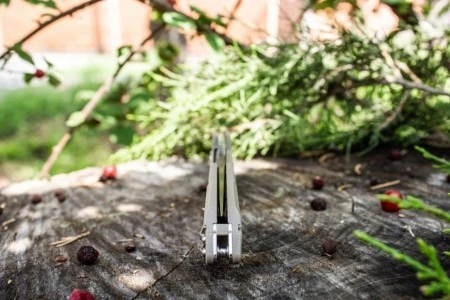 Уцененный товар Нож складной Ruike P138-W песочный (Поврежденная упаковка)